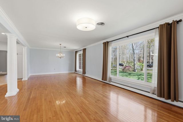 35 ORIOLE WAY, Moorestown, NJ 08057