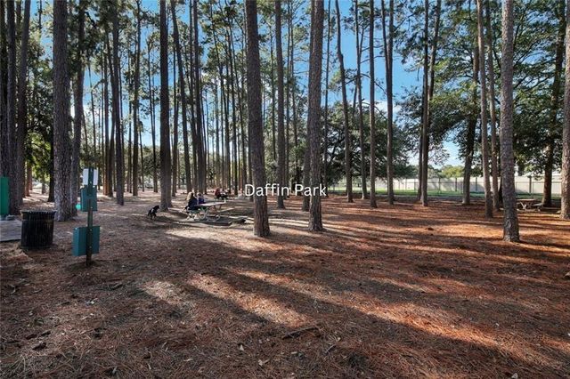 1333 E 52nd Street, Savannah, GA 31404