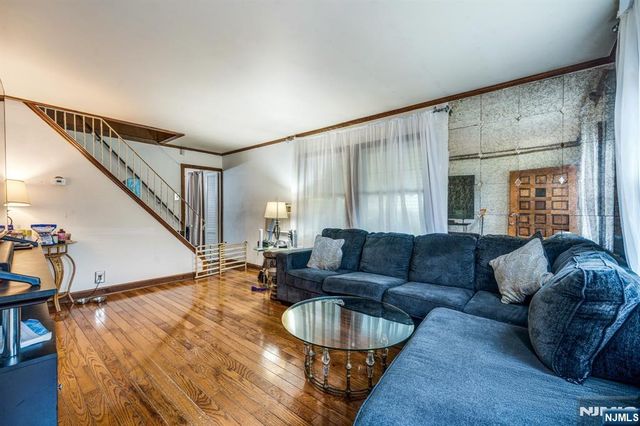 23 Franklin, Montclair, NJ 07042