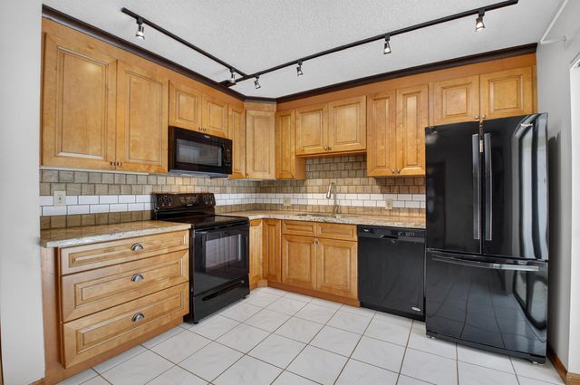1565 Augusta Circle 103, Delray Beach, FL 33445