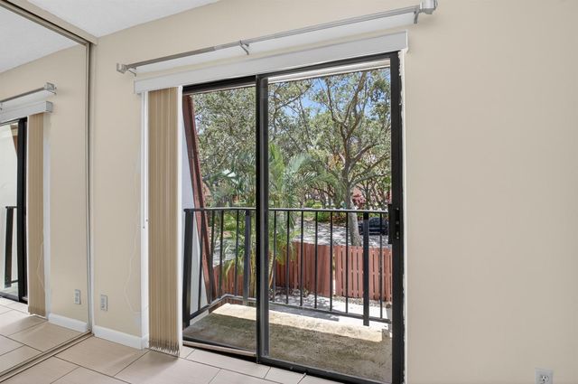 1565 Augusta Circle 103, Delray Beach, FL 33445