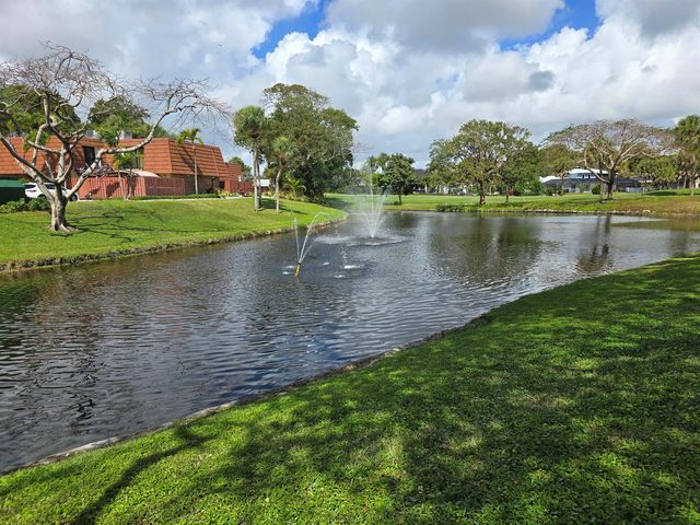 1565 Augusta Circle 103, Delray Beach, FL 33445