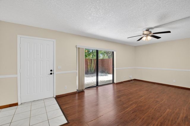 1565 Augusta Circle 103, Delray Beach, FL 33445