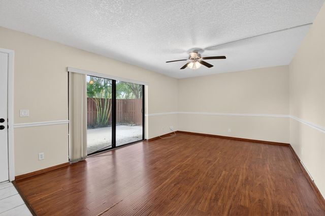 1565 Augusta Circle 103, Delray Beach, FL 33445