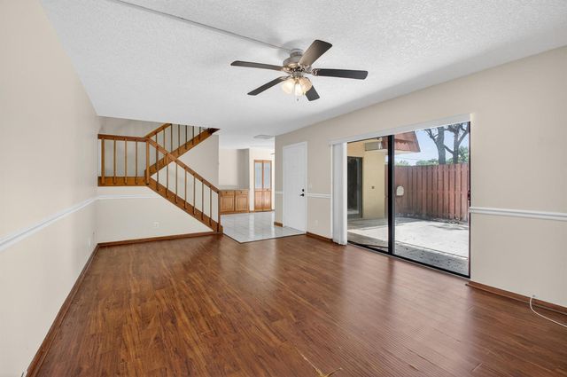 1565 Augusta Circle 103, Delray Beach, FL 33445