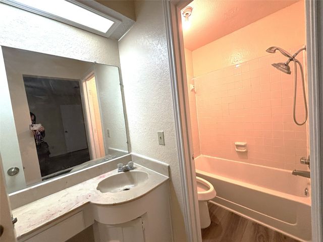 607 Sherman Drive, Mansfield, TX 76063