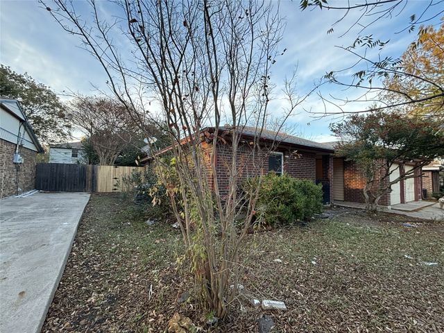 607 Sherman Drive, Mansfield, TX 76063