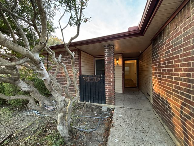 607 Sherman Drive, Mansfield, TX 76063