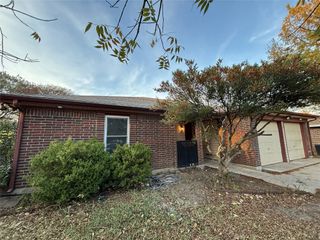 607 Sherman Drive, Mansfield, TX 76063