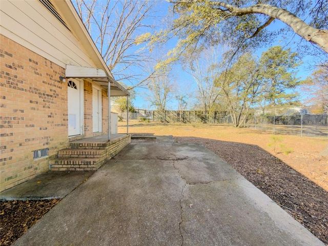 1611 Wesley Way, Conyers, GA 30012