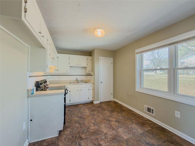 1611 Wesley Way, Conyers, GA 30012