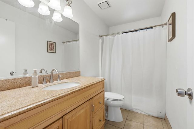 3672 W Garland Avenue, Fresno, CA 93722