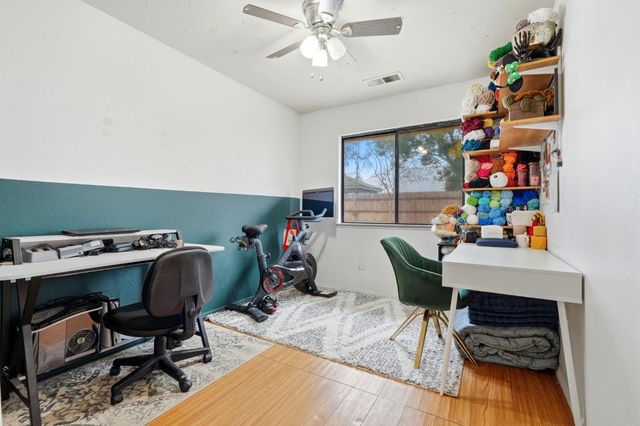 3672 W Garland Avenue, Fresno, CA 93722