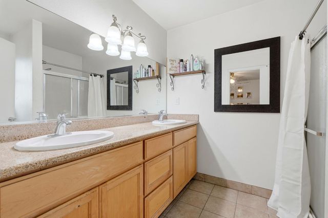 3672 W Garland Avenue, Fresno, CA 93722