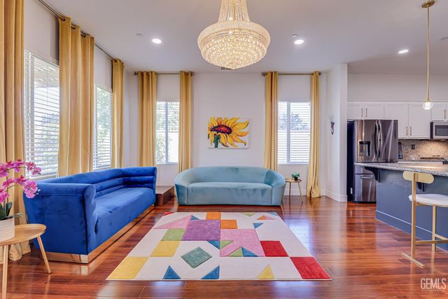 6001 Trafford Place, Bakersfield, CA 93306