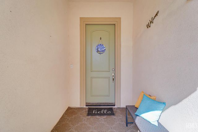 6001 Trafford Place, Bakersfield, CA 93306