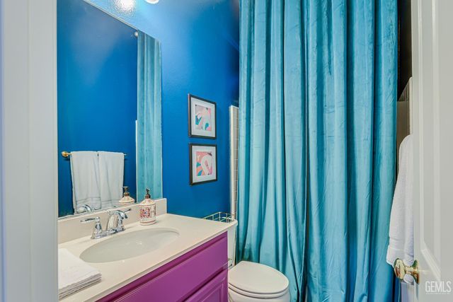 6001 Trafford Place, Bakersfield, CA 93306
