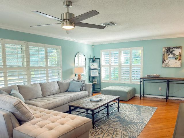 525 N L Street, Lake Worth Beach, FL 33460