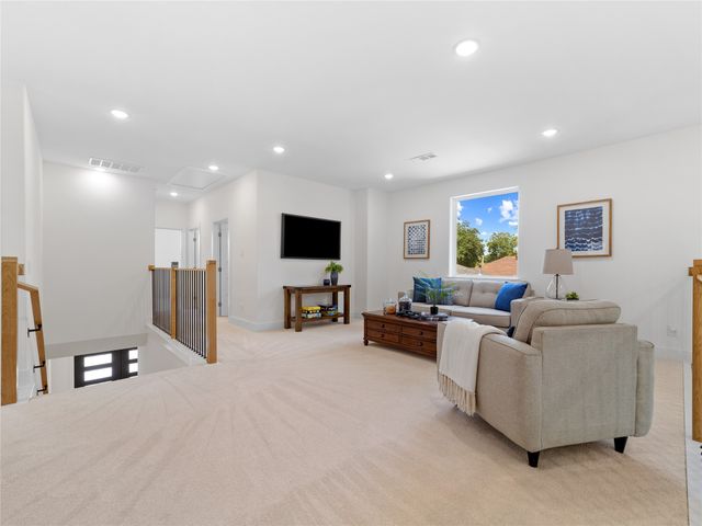 426 Martinique Avenue, Dallas, TX 75223