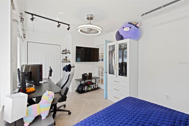 6725 ROXBURY DRIVE, Sarasota, FL 34231