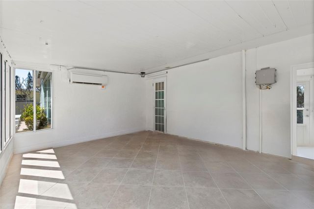 6725 ROXBURY DRIVE, Sarasota, FL 34231