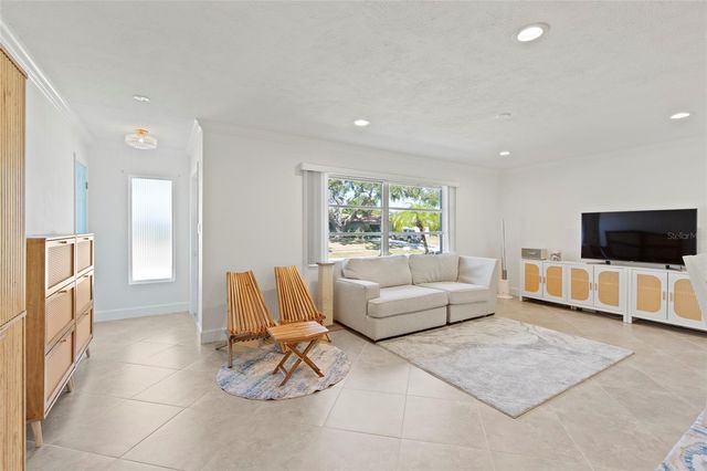 6725 ROXBURY DRIVE, Sarasota, FL 34231