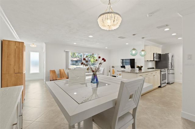 6725 ROXBURY DRIVE, Sarasota, FL 34231