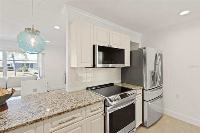 6725 ROXBURY DRIVE, Sarasota, FL 34231