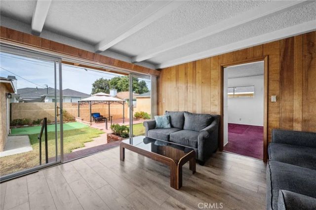 6129 Greenmeadow, Lakewood, CA 90713