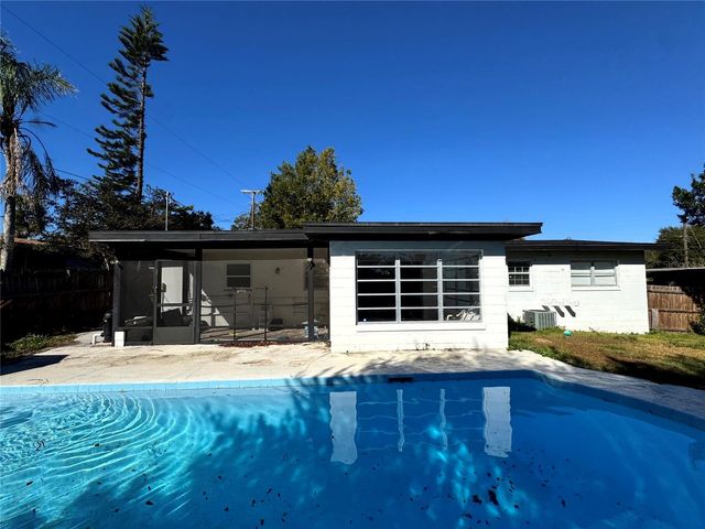 1412 LAKECREST DRIVE, Apopka, FL 32703