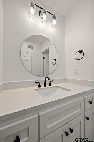 199 Plum St, Rusk, TX 75785