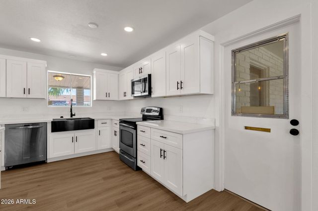 6017 E BOISE Street, Mesa, AZ 85205