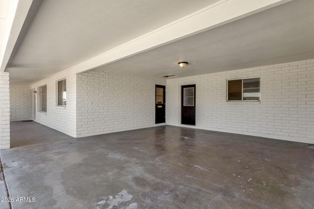 6017 E BOISE Street, Mesa, AZ 85205