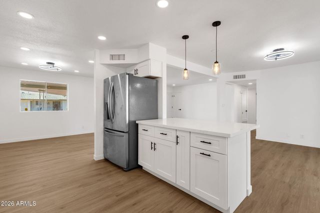 6017 E BOISE Street, Mesa, AZ 85205