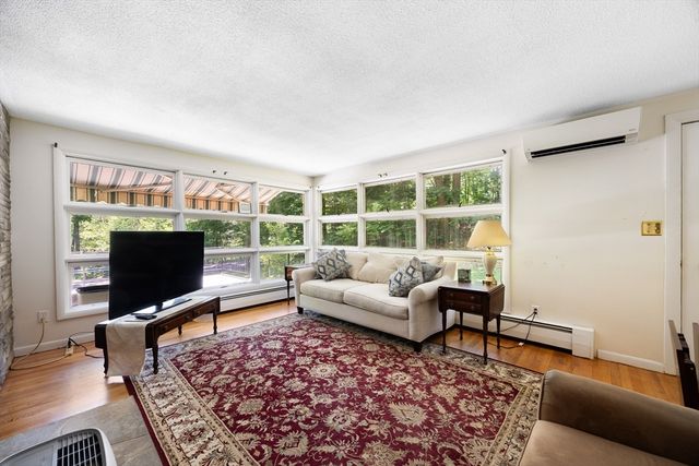 172 Porter St, Granby, MA 01033