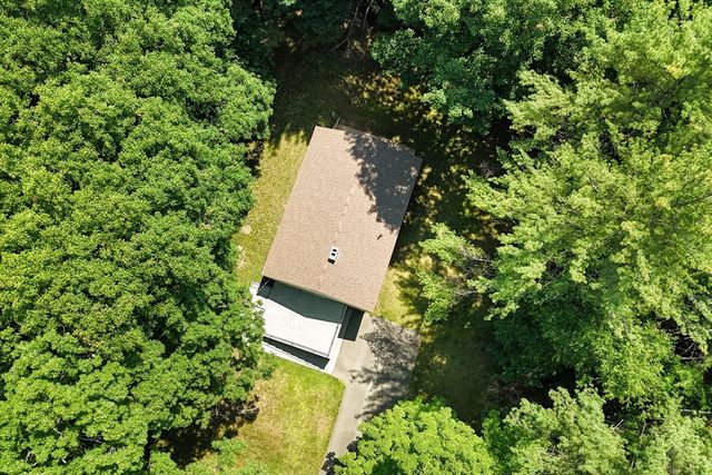 172 Porter St, Granby, MA 01033