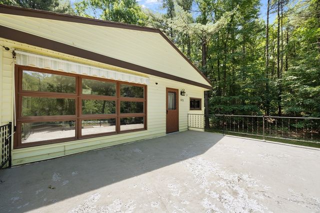 172 Porter St, Granby, MA 01033