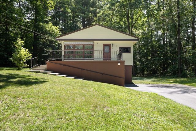 172 Porter St, Granby, MA 01033