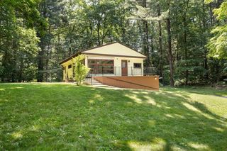 172 Porter St, Granby, MA 01033