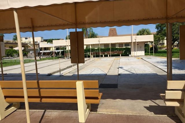 17090 NE 14th Ave 107, Miami, FL 33162