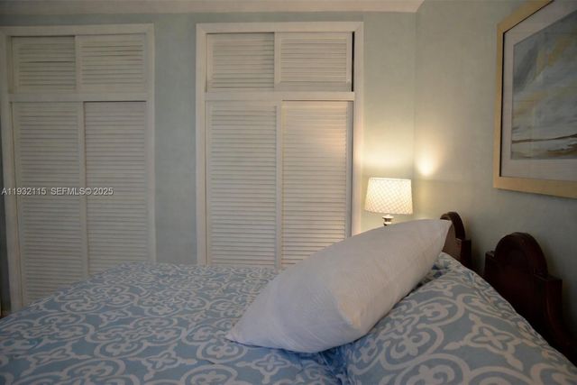 17090 NE 14th Ave 107, Miami, FL 33162