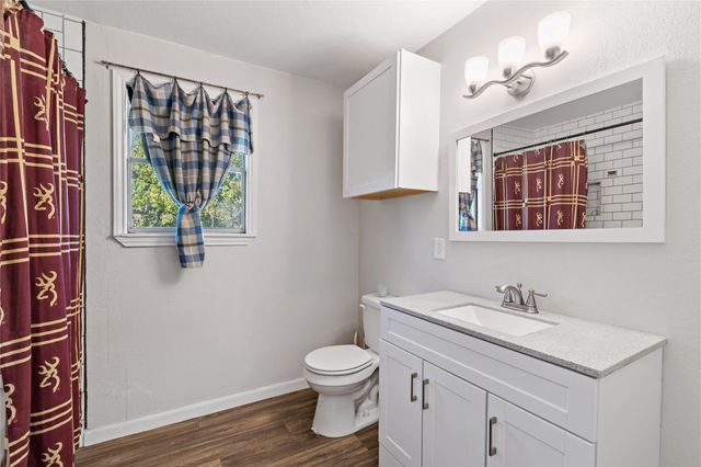 8915 W Richmond Street, Needville, TX 77461