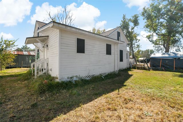 8915 W Richmond Street, Needville, TX 77461