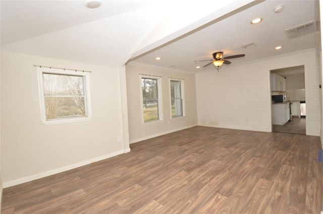 8915 W Richmond Street, Needville, TX 77461