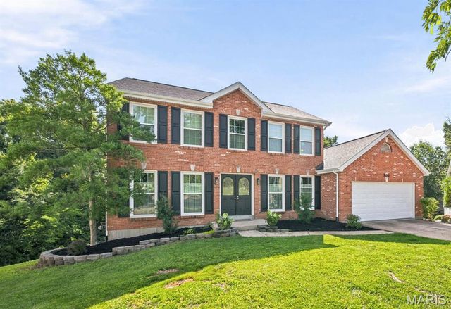 501 Oak Leaf Manor Court, Ballwin, MO 63021