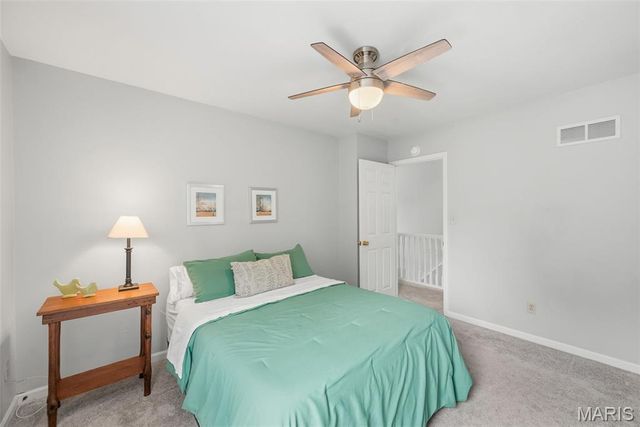501 Oak Leaf Manor Court, Ballwin, MO 63021