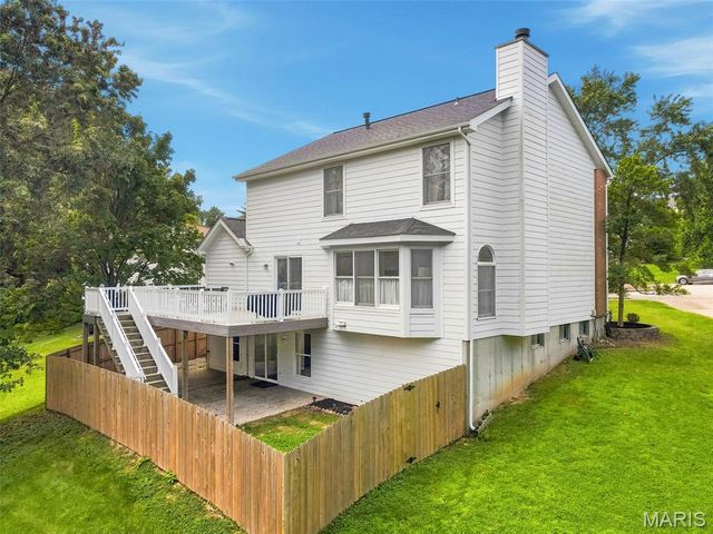 501 Oak Leaf Manor Court, Ballwin, MO 63021