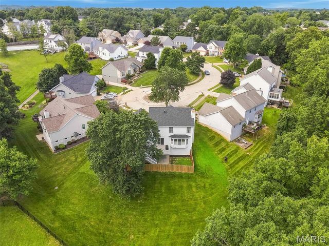 501 Oak Leaf Manor Court, Ballwin, MO 63021