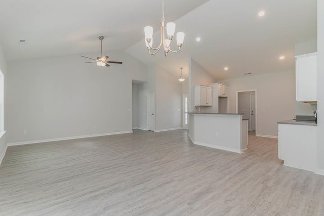 35 Double Pond Dr, Georgetown, SC 29440