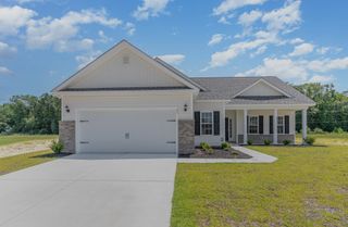 35 Double Pond Dr, Georgetown, SC 29440